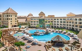 Hilton Pyramids Golf